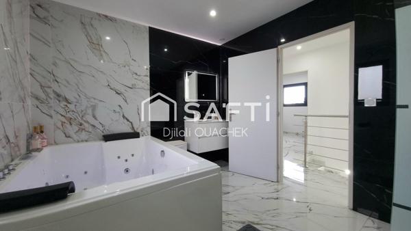 Maison 5 pièces de 150m²