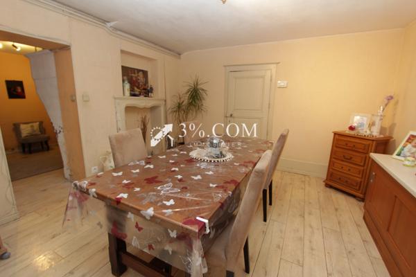 Maison 10 pièce(s) 6 chambre(s) 243 m²