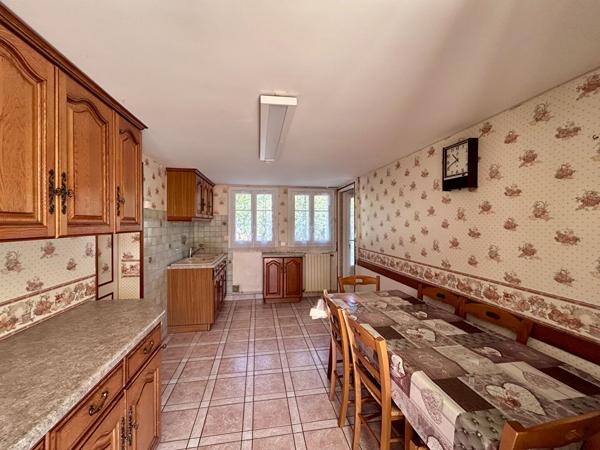 Maison Niort 4 pièce(s) 86.50 m2, Niort 79000