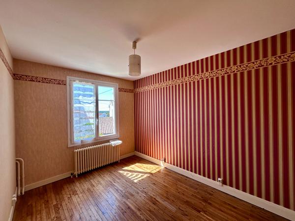 Maison Niort 4 pièce(s) 86.50 m2, Niort 79000