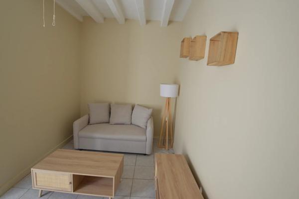 Location                                                      Appartement
                        
                                         34 m2                     à Écommoy