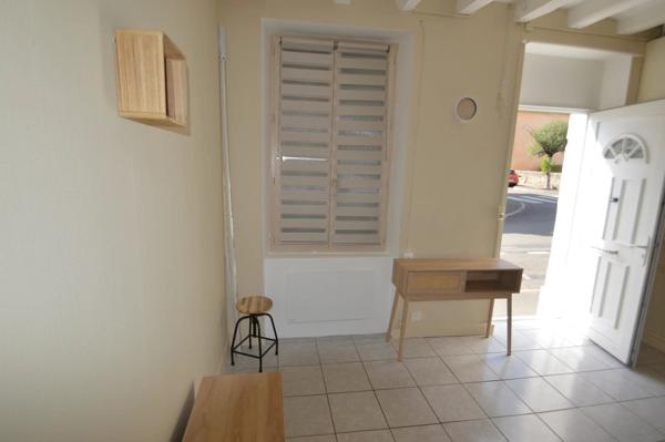 Location                                                      Appartement
                        
                                         34 m2                     à Écommoy