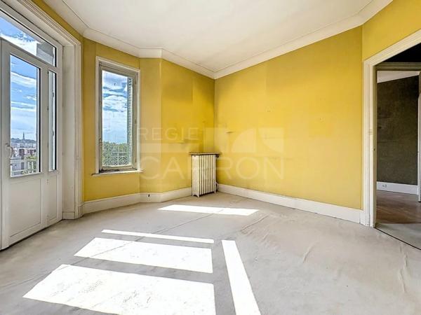 APPARTEMENT T5 A VENDRE - LYON 6EME ARRONDISSEMENT - 136 m 2 - 785 000 €