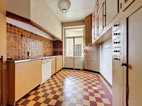 APPARTEMENT T5 A VENDRE - LYON 6EME ARRONDISSEMENT - 136 m 2 - 785 000 €