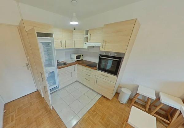 STUDIO A LOUER - LYON 5EME ARRONDISSEMENT Quarantaine-Les Etroits 42.18 m 2 915 € charges comprises par mois