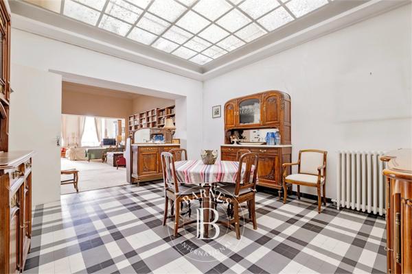 Bordeaux, Appartement 3 Chambres -  197 m² à vendre