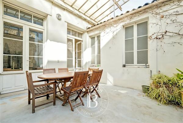 Bordeaux, Appartement 3 Chambres -  197 m² à vendre
