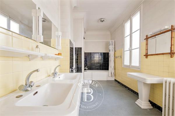 Bordeaux, Appartement 3 Chambres -  197 m² à vendre