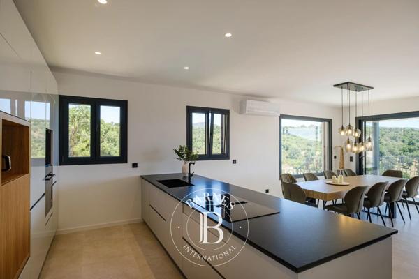Sainte-Maxime, Villa  250 m² à vendre