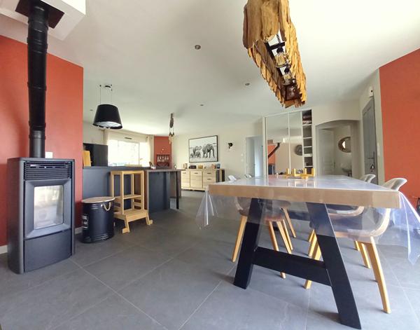 Maison récente de plain pied - proche centre - 123m² - Le Loroux Bottereau