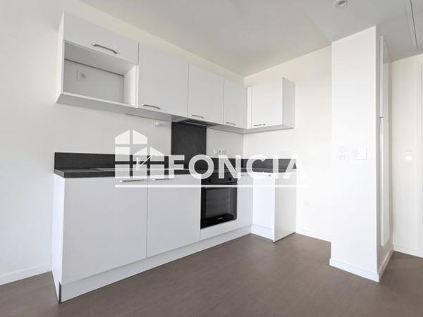 Location Appartement 2 pièces 41.8 m² - Laval 53000