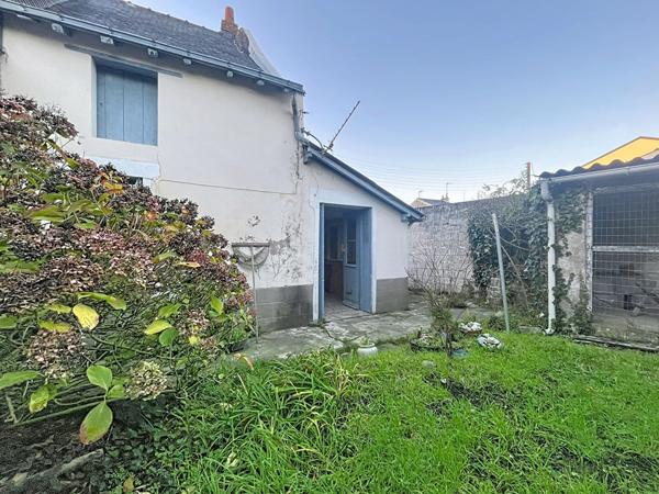 Maison à rénover Quartier Saint-Anne, beau jardin, avec garage