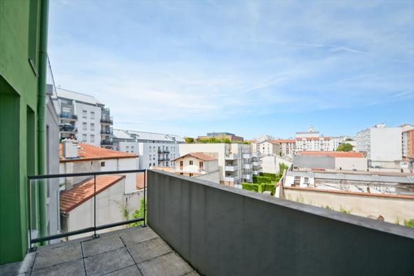 Appartement Villeurbanne 3 pièce(s) 61.38 m2