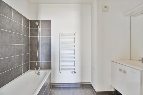 Appartement Villeurbanne 3 pièce(s) 61.38 m2