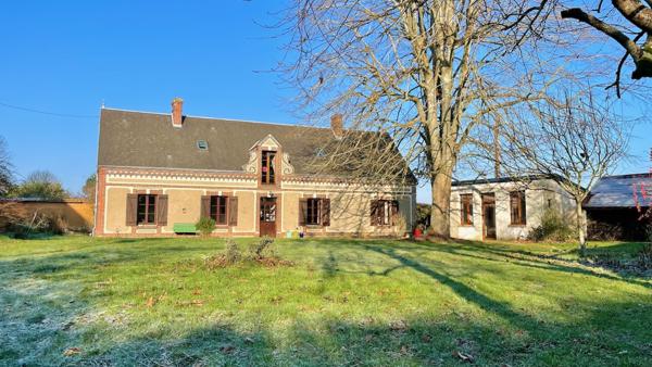 Maison
                                                                                                                                                                                                                                                                                                                        9 pièce(s)                                                                                                                                                                                                          4 chambre(s)                                                                                                                                                                                                          205  m²
