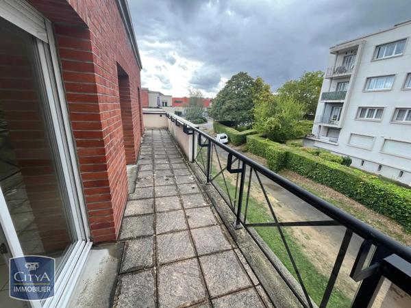 Appartement à louer 4 pièces 82.85m² Maubeuge (59600)