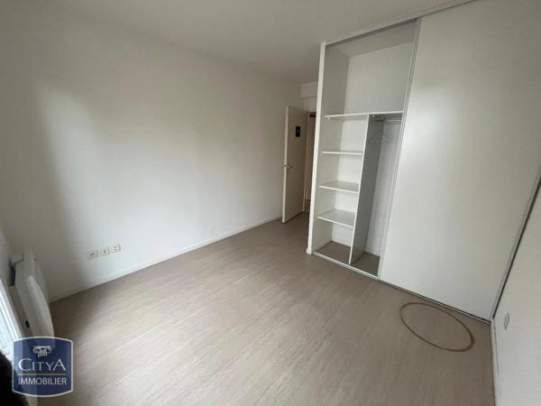 Appartement à louer 4 pièces 82.85m² Maubeuge (59600)