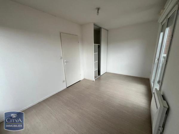 Appartement à louer 4 pièces 82.85m² Maubeuge (59600)