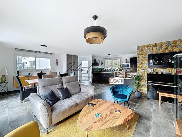 PLOUGONVELIN- Maison PLAIN-PIED