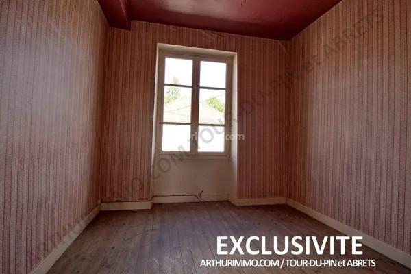 Vente Maison 10 pièces 212 m2 à Les Abrets en Dauphiné