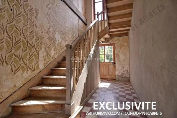 Vente Maison 10 pièces 212 m2 à Les Abrets en Dauphiné