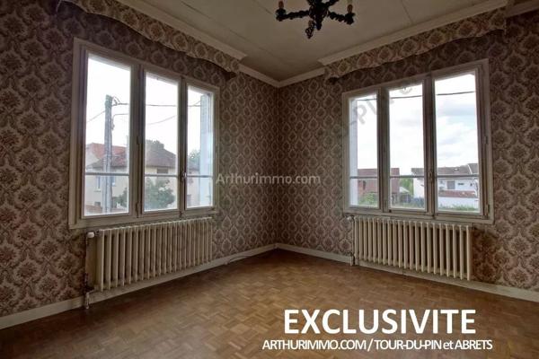 Vente Maison 10 pièces 212 m2 à Les Abrets en Dauphiné