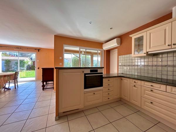 MAISON TYPE 4 - NEUVILLE DE POITOU Neuville-de-Poitou (86170)