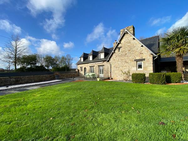 A VENDRE ! maison en pierre à 10min de DINAN de 182 m² avec un magnifique jardin de 3 267m²
