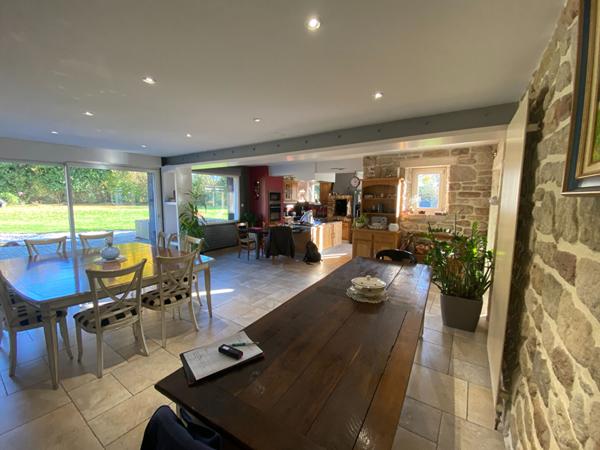 A VENDRE ! maison en pierre à 10min de DINAN de 182 m² avec un magnifique jardin de 3 267m²