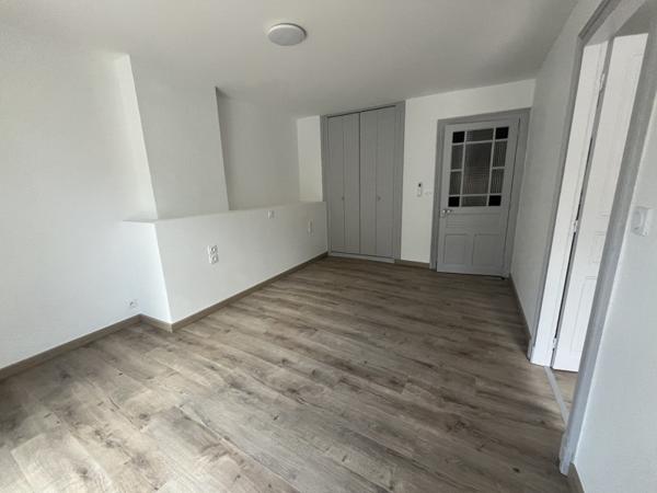 Appartement à louer |  Aubin |  2 pièces | 47 m²