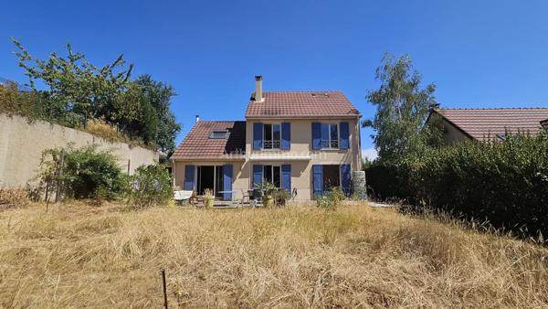 Vente                                                      Maison
                        
                     6 pièces                      147 m2                     à Montlhéry