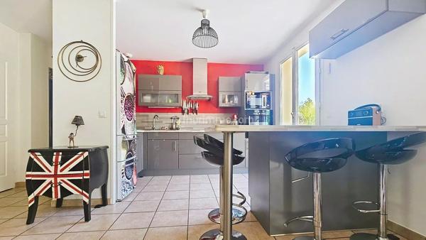 Vente                                                      Maison
                        
                     6 pièces                      147 m2                     à Montlhéry