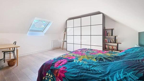 Vente                                                      Maison
                        
                     6 pièces                      147 m2                     à Montlhéry