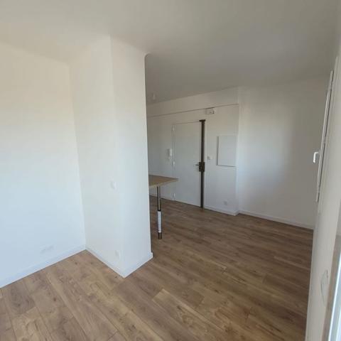 Marseille (13004) MARSEILLE - 5 Avenues