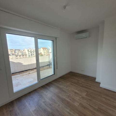 Marseille (13004) MARSEILLE - 5 Avenues