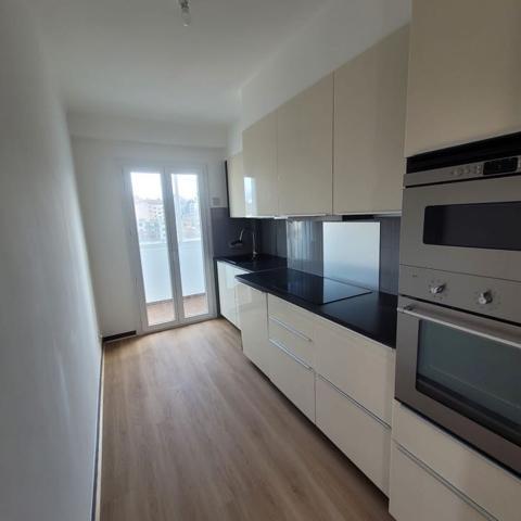 Marseille (13004) MARSEILLE - 5 Avenues