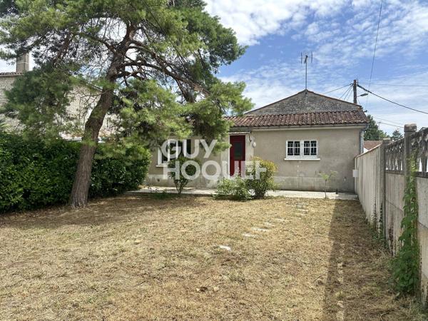 Maison de ville avec jardin à vendre à FONTENAY LE COMTE de 103 m²