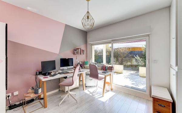 Maison à vendre    6 pièces • 145 m2 Chassieu