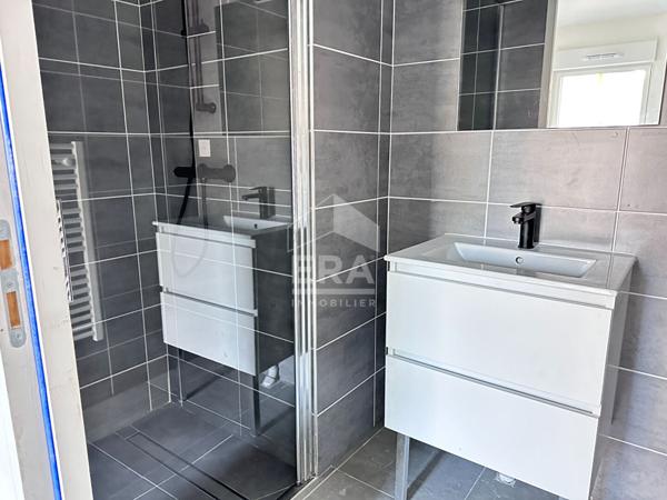 Appartement récent secteur plage.