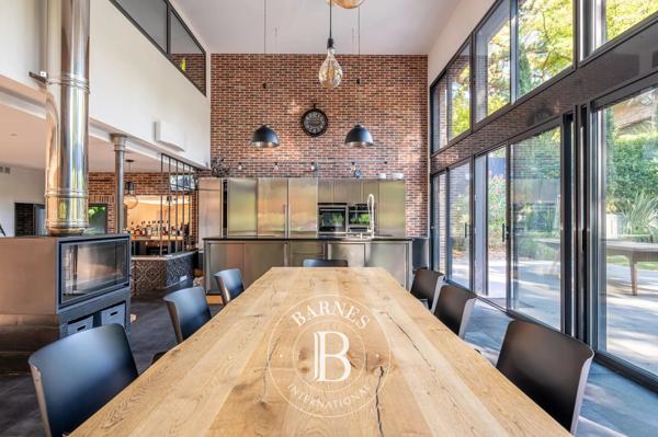 Rueil-Malmaison, Maison 5 Chambres -  236 m² à vendre