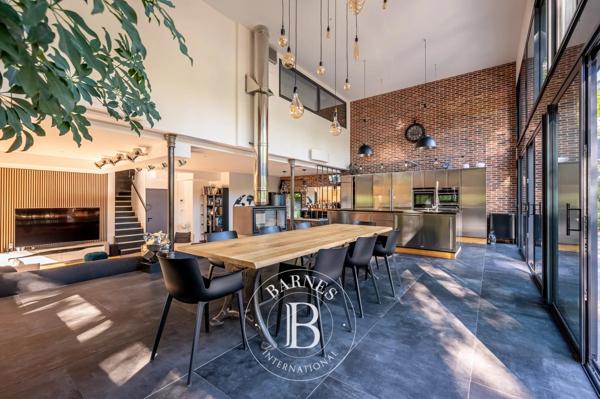 Rueil-Malmaison, Maison 5 Chambres -  236 m² à vendre