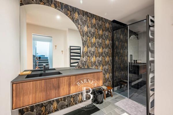 Rueil-Malmaison, Maison 5 Chambres -  236 m² à vendre