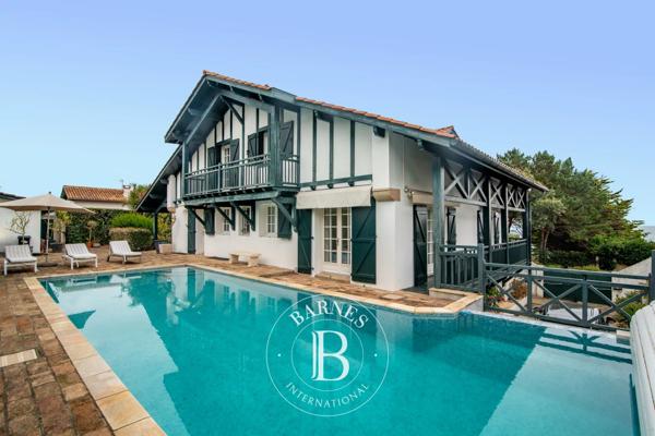 Saint-Jean-de-Luz, Maison 5 Chambres -  180 m² à vendre