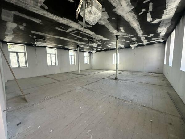 BUREAUX à VENDRE de 125 m²