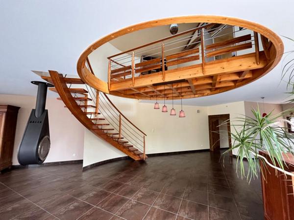 Belle longére restaurée avec des matériaux de qualité