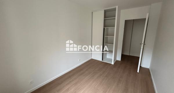 Location Appartement 3 pièces 62 m² - Sainte-geneviève-des-bois 91700