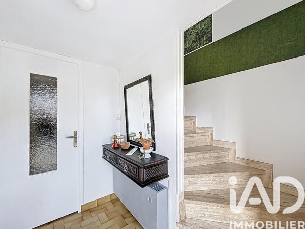 Maison à vendre 5 pièces 77 m² Saint-Chély-d'Apcher