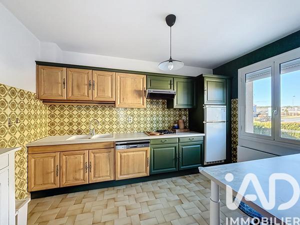 Maison à vendre 5 pièces 77 m² Saint-Chély-d'Apcher