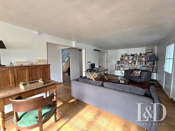 LE BOUSCAT - Maison de 154 m² non mitoyenne avec jardin et stationnement