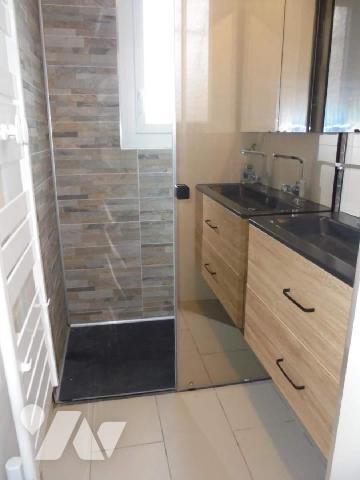 Beaugency, Pavillon, Loiret (45)

 Pavillon des années 80 rénové comprenant : 
Au rez-de-chauss...